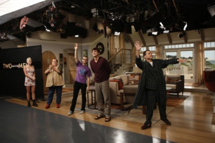 normal_4 - Two And A Half Men - On Set