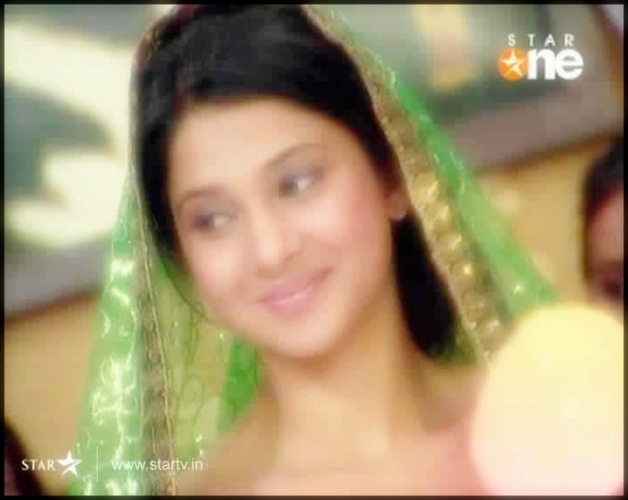 282319_484518881568131_1301593385_n[2] - x-Jennifer Winget 5-x