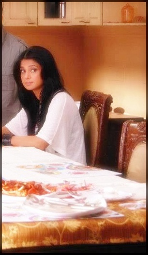 402717_438968666148907_292558073_n - x-Jennifer Winget 5-x