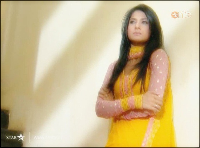 532625_331681446918783_1610875629_n[1] - x-Jennifer Winget 5-x