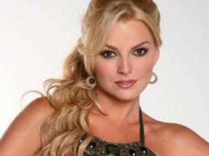 imagesCAXPOP8S - Marjorie de Sousa