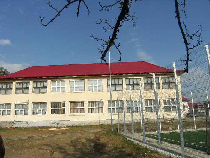 noul acoperis, oct 2012 - anul scolar 2012-2013