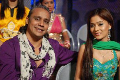 403620_369673766447423_526914333_n - sara khan20