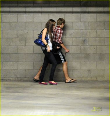 normal_6 - Leaving Cody Linley s 2008