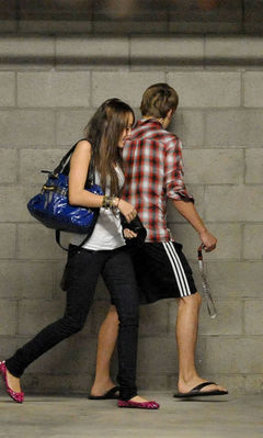 normal_17 - Leaving Cody Linley s 2008