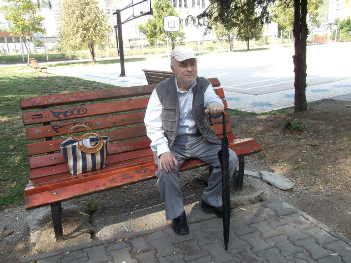 in parcul rozelor la plimbare...
