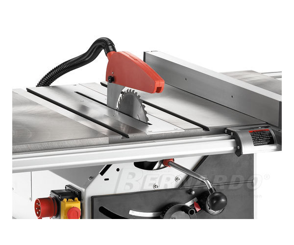 TK250F-Deplasarea panzei fata - spate, pentru prelucrarea cat mai usoara a pieselor lungi; Pret: 990 euro fara tva
Departament Vanzari: 
0730 260 452
comercial@emtools.ro
www.emtools.ro
www.ebernardo.ro
www.eagricol.ro
