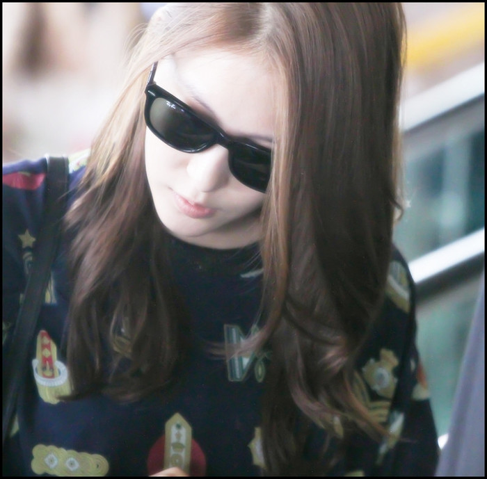 Bye :-h Eu ma duc sus...daca vine G.NA sa ma chemati :) Bye [pleaca] - Xx Episodul-54 xX