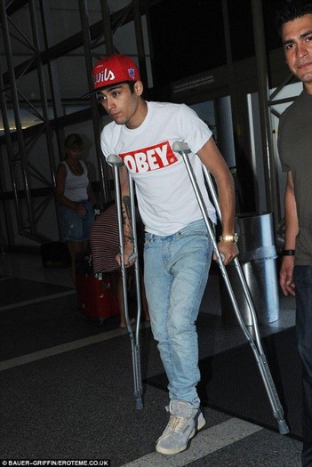 249628_419895711403678_2060652620_n