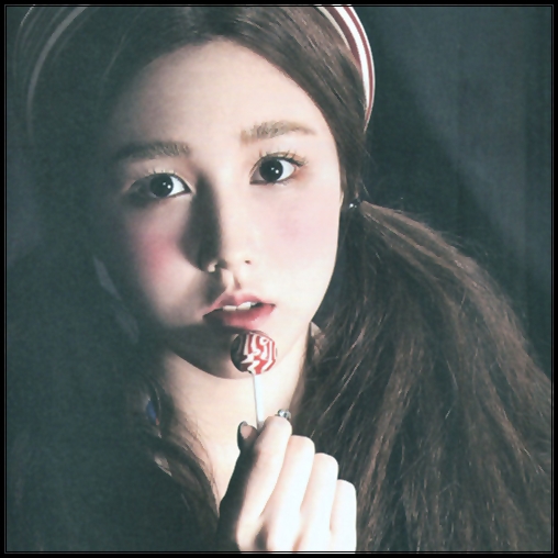~> Da:>.Oare Jong mai simte ceva ptr ea?:-?..Trebuie sa aflu..hai Jong..hai jos..:o3