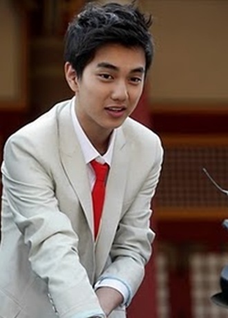 seung-ho-yoo-617507l-576x0-w-799acfd6 - Yoo seung ho