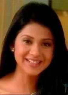 598937_107180922769769_889787342_n - xxJennifer Winget smilexx