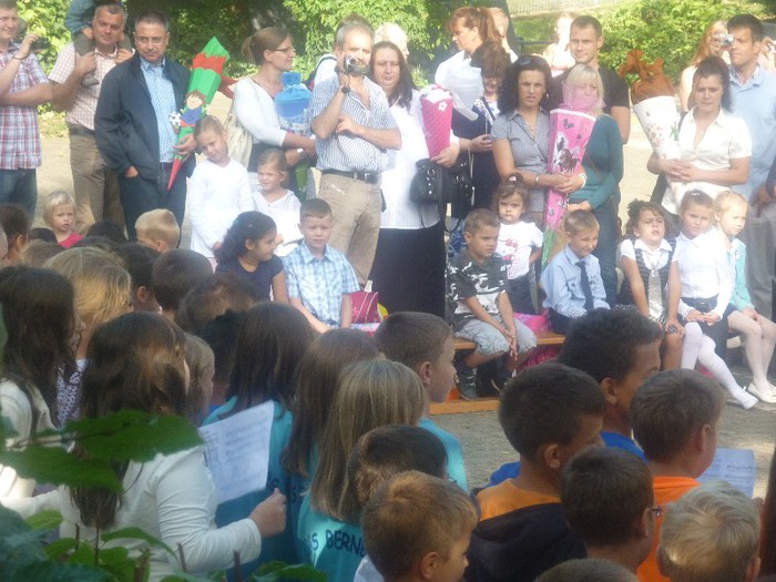 Michael Bilder 143 - NEPOTII IN TIMPUL LIBER