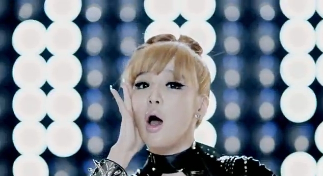  - 2ne1 - I AM THE BEST