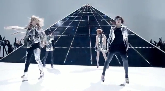  - 2ne1 - I AM THE BEST