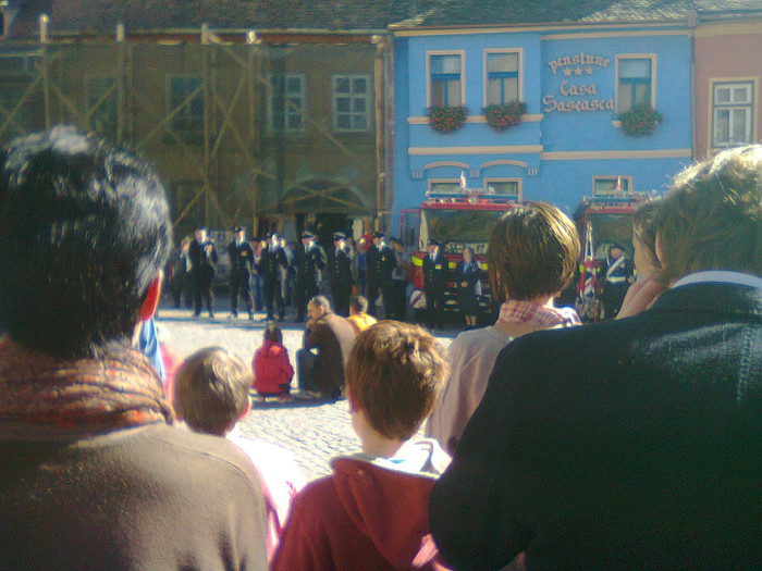 Pompieri englezi - Ceremonie militara romano-engleza la Sighisoara