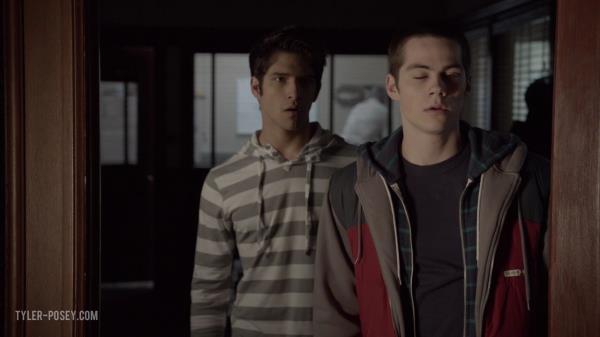 553348_305588299537238_322878052_n