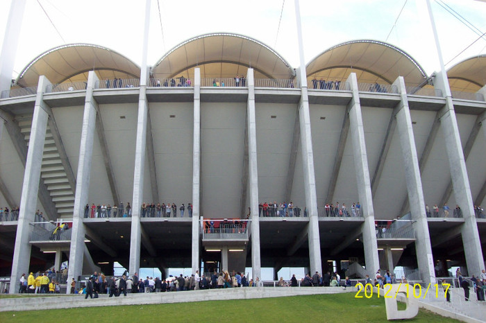101_0297 SUPERBA SI MONUMENTALA ARENA NATIONALA .. - Din Ardeal la National Arena Bucuresti