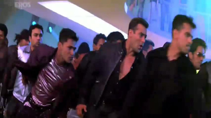 vlcsnap-00113 - Go Balle Balle