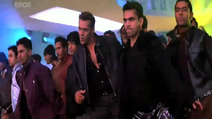 vlcsnap-00114 - Go Balle Balle
