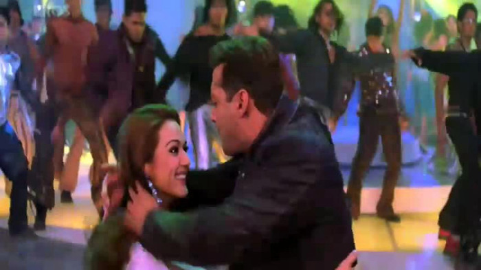 vlcsnap-00123 - Go Balle Balle