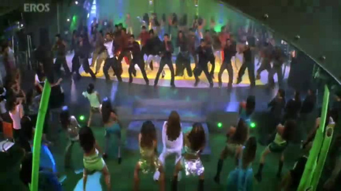 vlcsnap-00127 - Go Balle Balle
