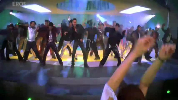 vlcsnap-00136 - Go Balle Balle