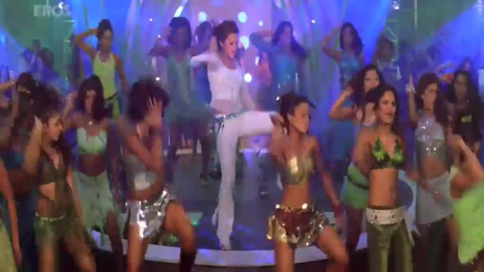 vlcsnap-00145 - Go Balle Balle