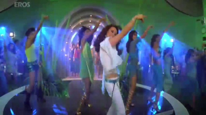 vlcsnap-00170 - Go Balle Balle