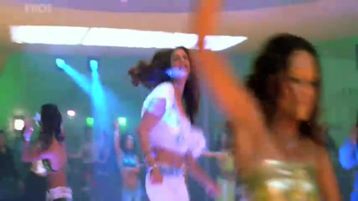 vlcsnap-00193 - Go Balle Balle