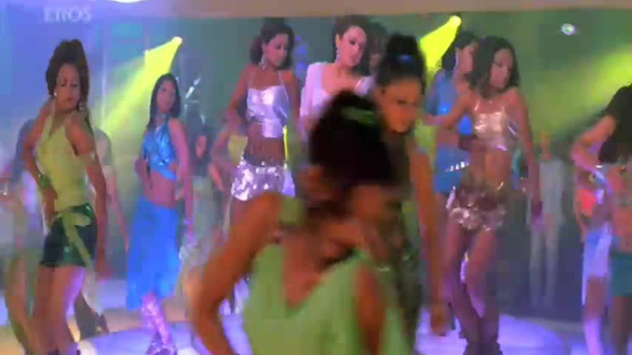 vlcsnap-00205 - Go Balle Balle