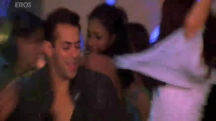 vlcsnap-00291 - Go Balle Balle