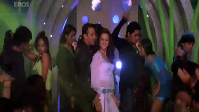 vlcsnap-00302 - Go Balle Balle