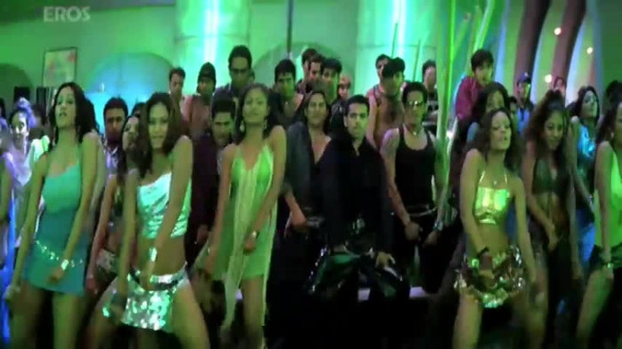 vlcsnap-00311 - Go Balle Balle
