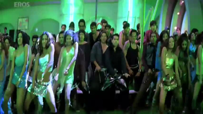 vlcsnap-00312 - Go Balle Balle