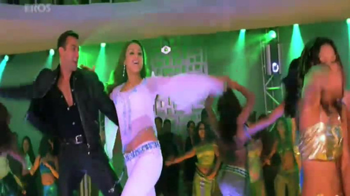 vlcsnap-00410 - Go Balle Balle