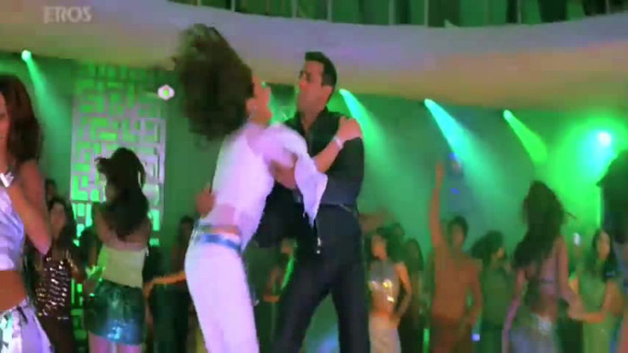 vlcsnap-00415 - Go Balle Balle