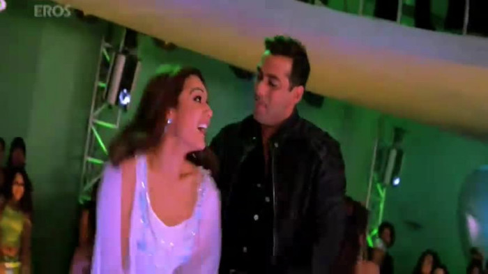 vlcsnap-00427 - Go Balle Balle