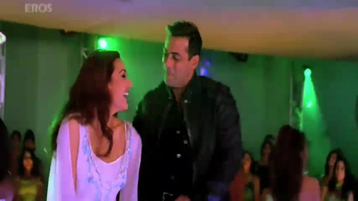 vlcsnap-00428 - Go Balle Balle