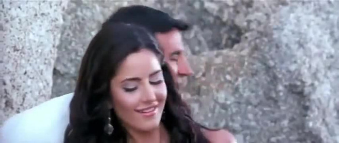 vlcsnap-00164 - Uncha Lamba Kad