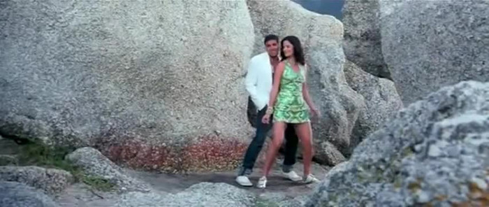 vlcsnap-00168 - Uncha Lamba Kad