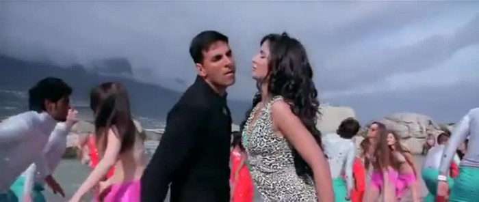 vlcsnap-00183 - Uncha Lamba Kad