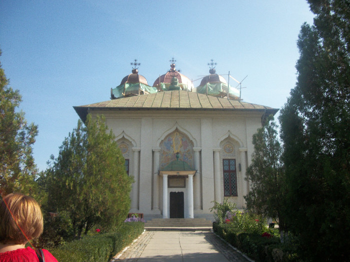 100_4714 - manastirea CERNICA