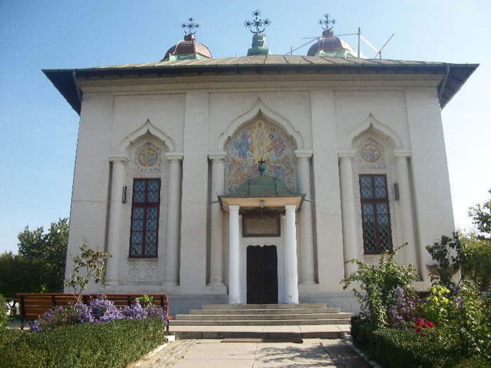 100_4715 - manastirea CERNICA