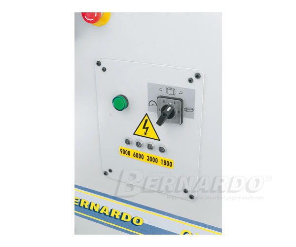 CU250F-Afisajul electronic al vitezei, permite citirea rapida si usoara a vitezei de frezare selecta; Pret: 3250 euro fara tva
Departament Vanzari: 
0730 260 452
comercial@emtools.ro
www.emtools.ro
www.ebernardo.ro
www.eagricol.ro
