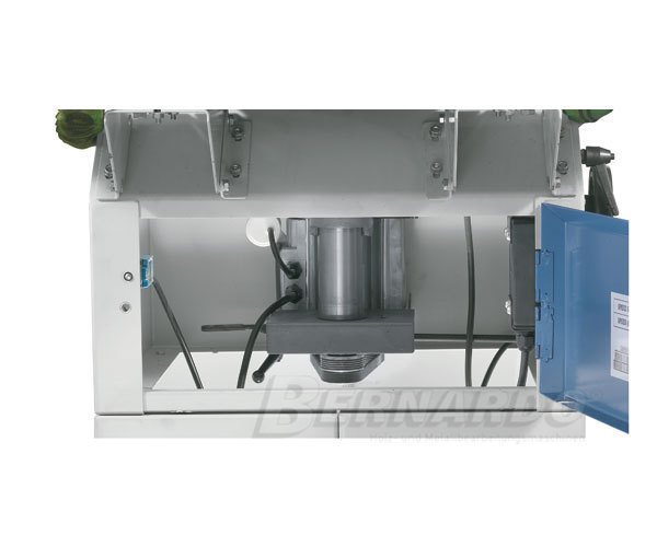 T500R-Schimbarea rapida si usoara a turatiei cu ajutorul curelei trapezoidale; Pret: 660 euro fara tva
Departament Vanzari: 
0730 260 452
comercial@emtools.ro
www.emtools.ro
www.ebernardo.ro
www.eagricol.ro
