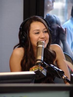 24 - KIISFM Radio with Ryan Seacrest 2007