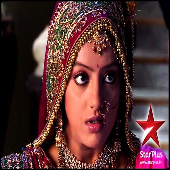 04101103360512 - qx-Deepika Singh