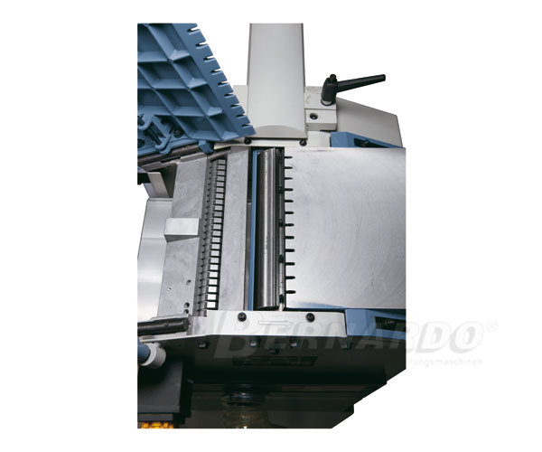 PT260; Pret: 580 euro fara tva
Departament Vanzari: 
0730 260 452
comercial@emtools.ro
www.emtools.ro
www.ebernardo.ro
www.eagricol.ro
