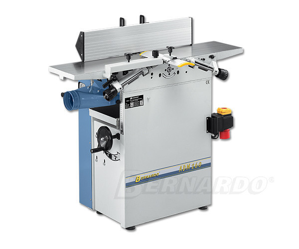 ADM260-400V; Pret: 750 euro fara tva
Departament Vanzari: 
0730 260 452
comercial@emtools.ro
www.emtools.ro
www.ebernardo.ro
www.eagricol.ro
